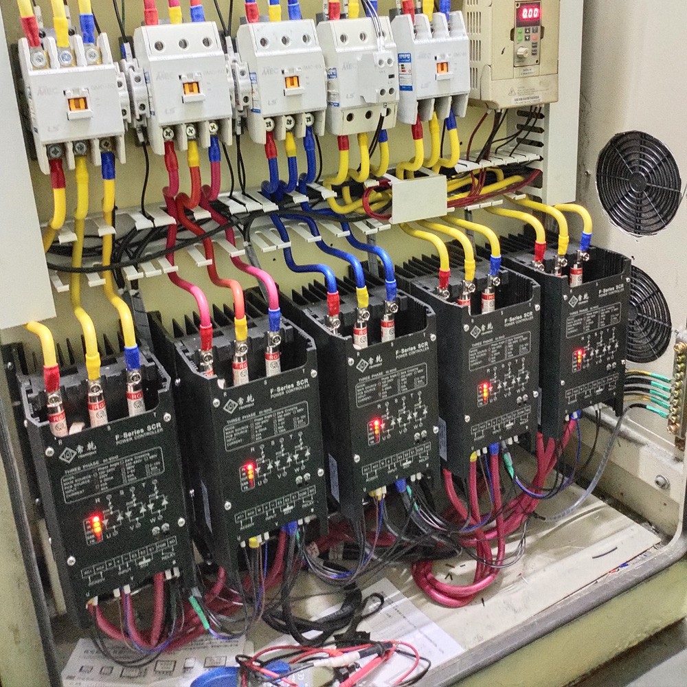 保险丝是保护半导体电力调整器保险丝容易烧是什么原因？