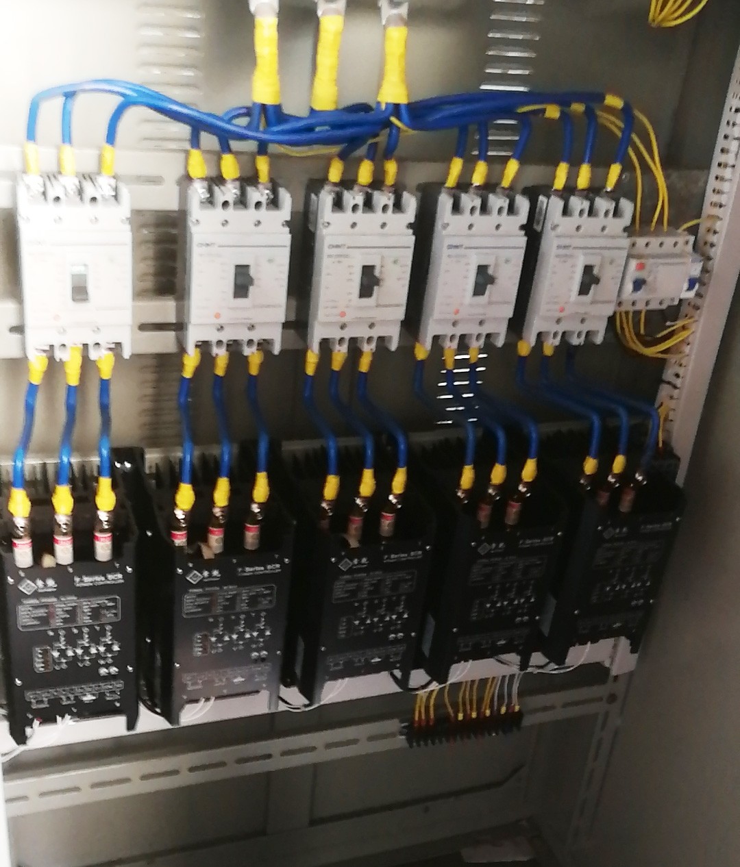 下面就说说几点检查电力调整器的要点